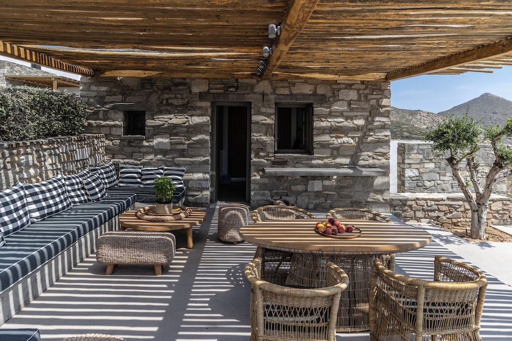 Acron Villas 31/50