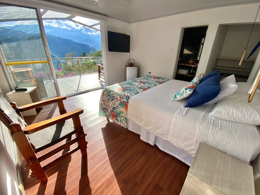 Hotel Mirador del Cocora 65/77