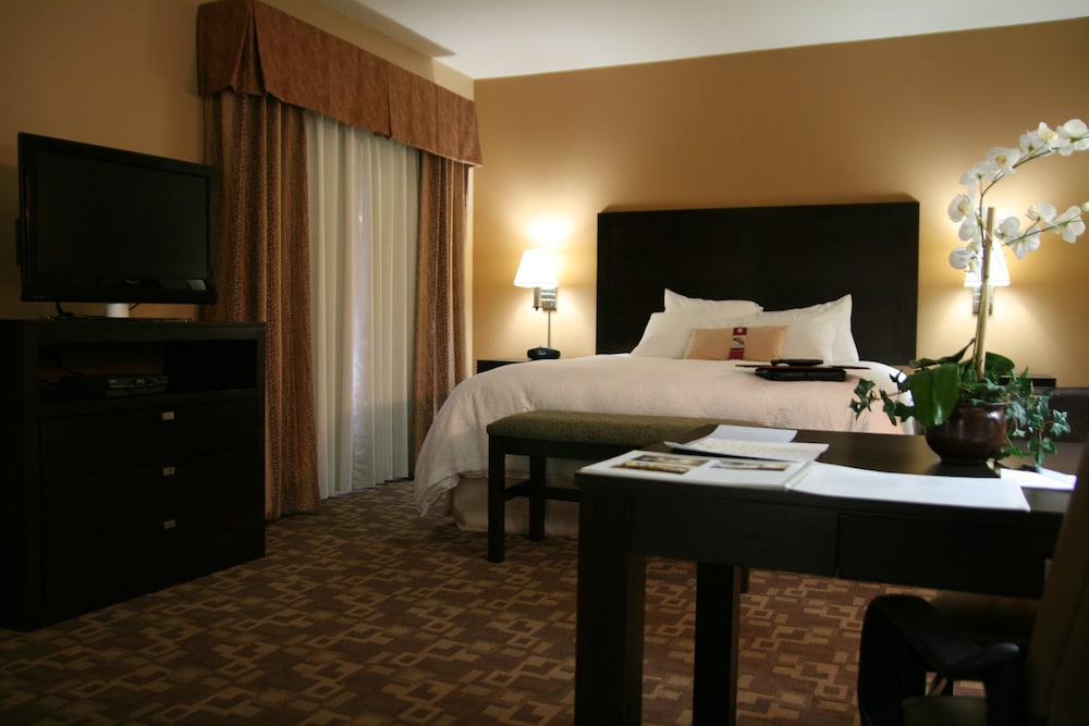 Hampton Inn And Suites Knoxville North I 75 26/58