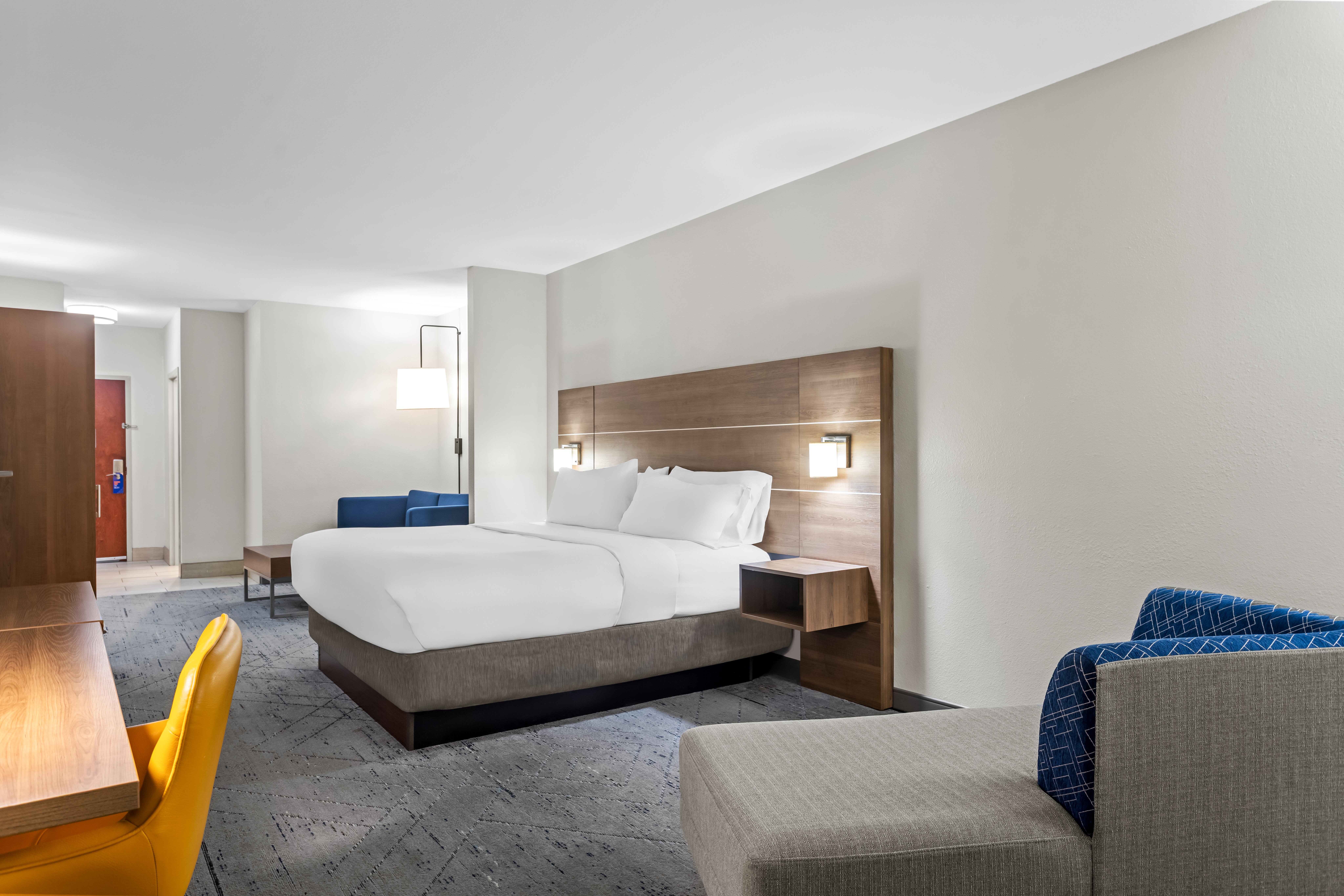 Suite, King Bed