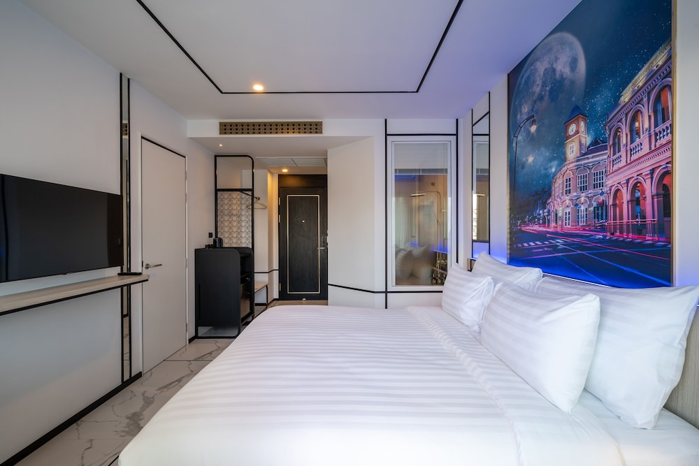 Ratri Hotel Phuket Old Town 20/47