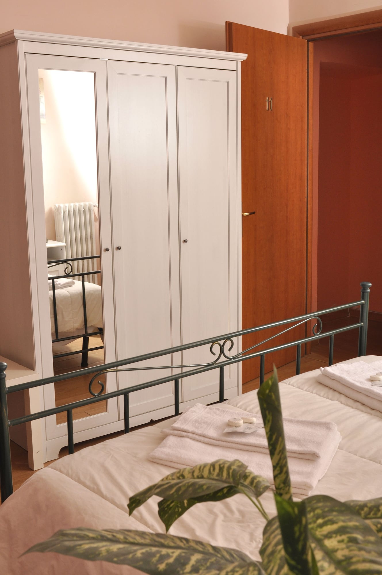 ROOM, DOUBLE BED, PRIVATE BATHROOM