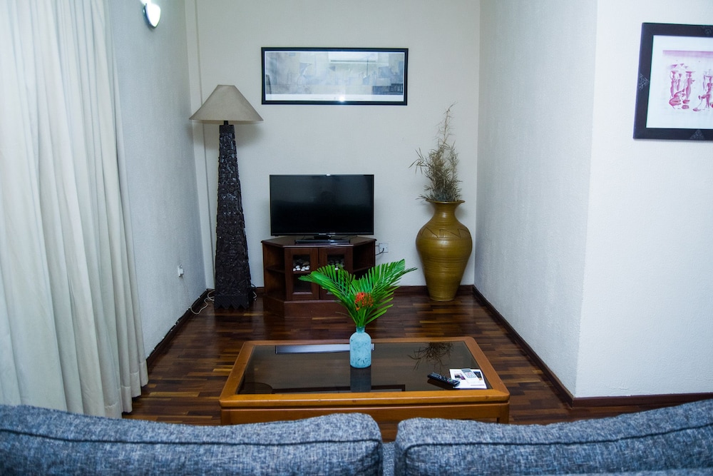 Coconut Grove Regency Hotel 49/66