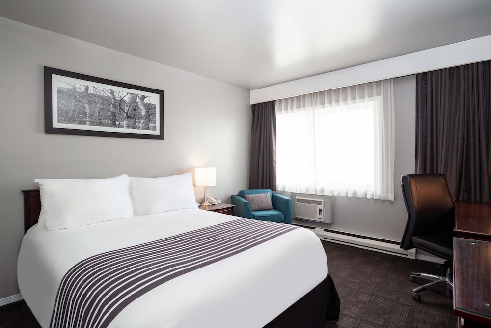 Sandman Inn Cache Creek 12/34