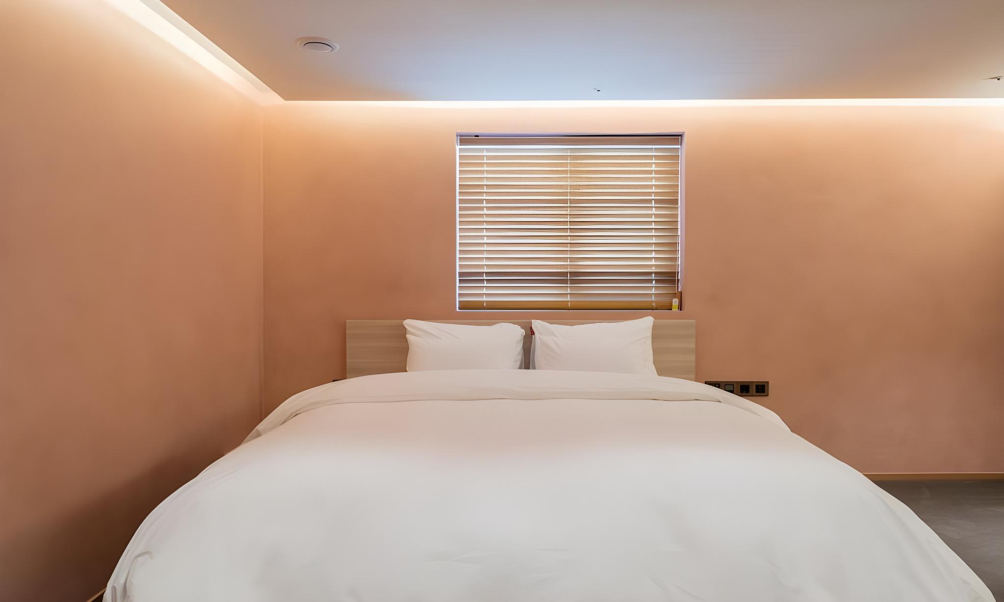 Room, King Bed