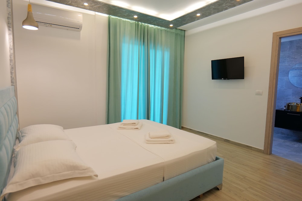 Hotel Kuburi 11/50