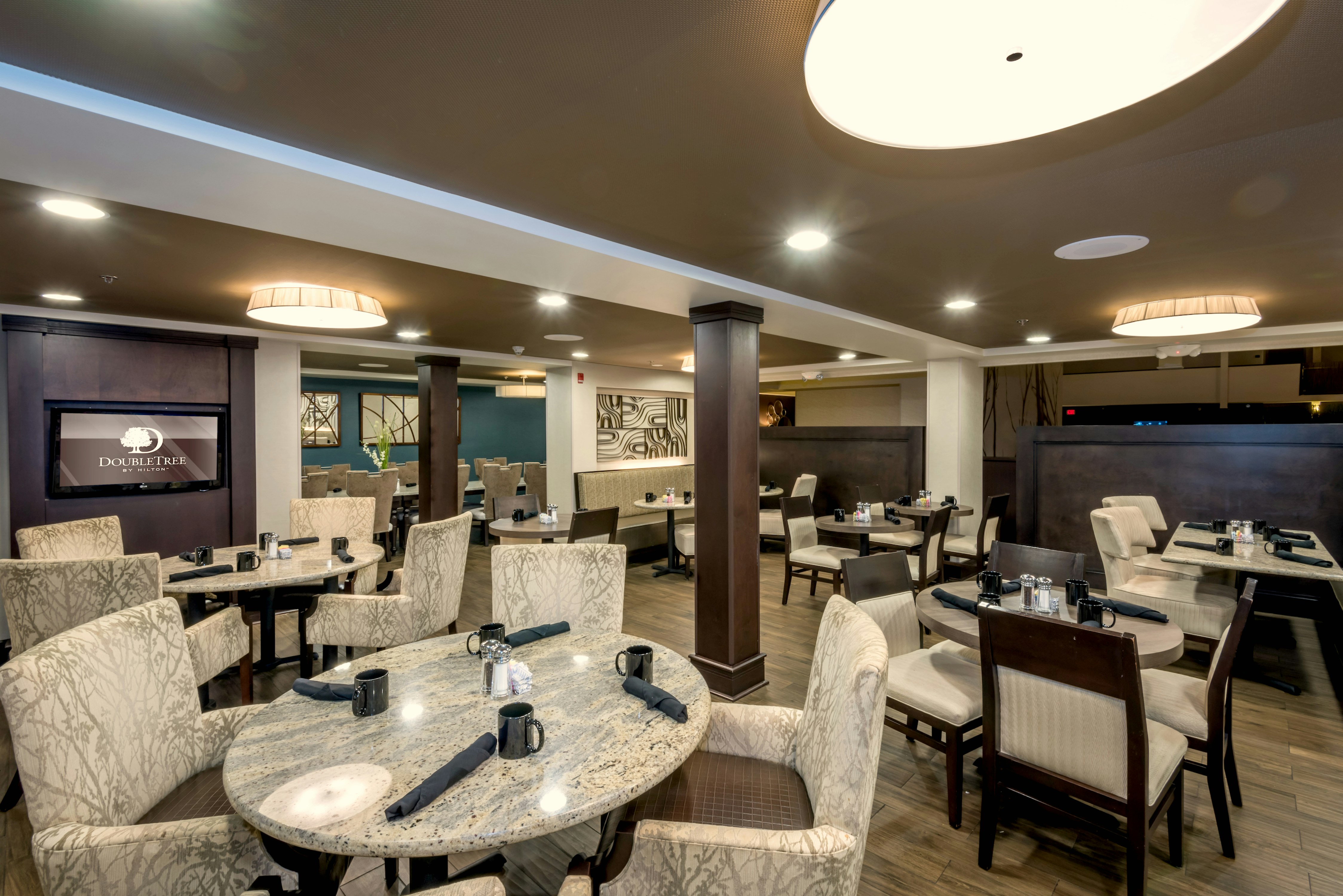 Doubletree By Hilton Hotel Montgomery Downtown 37/43