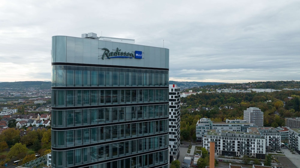 Radisson Blu Hotel at Porsche Design Tower Stuttgart 1/50