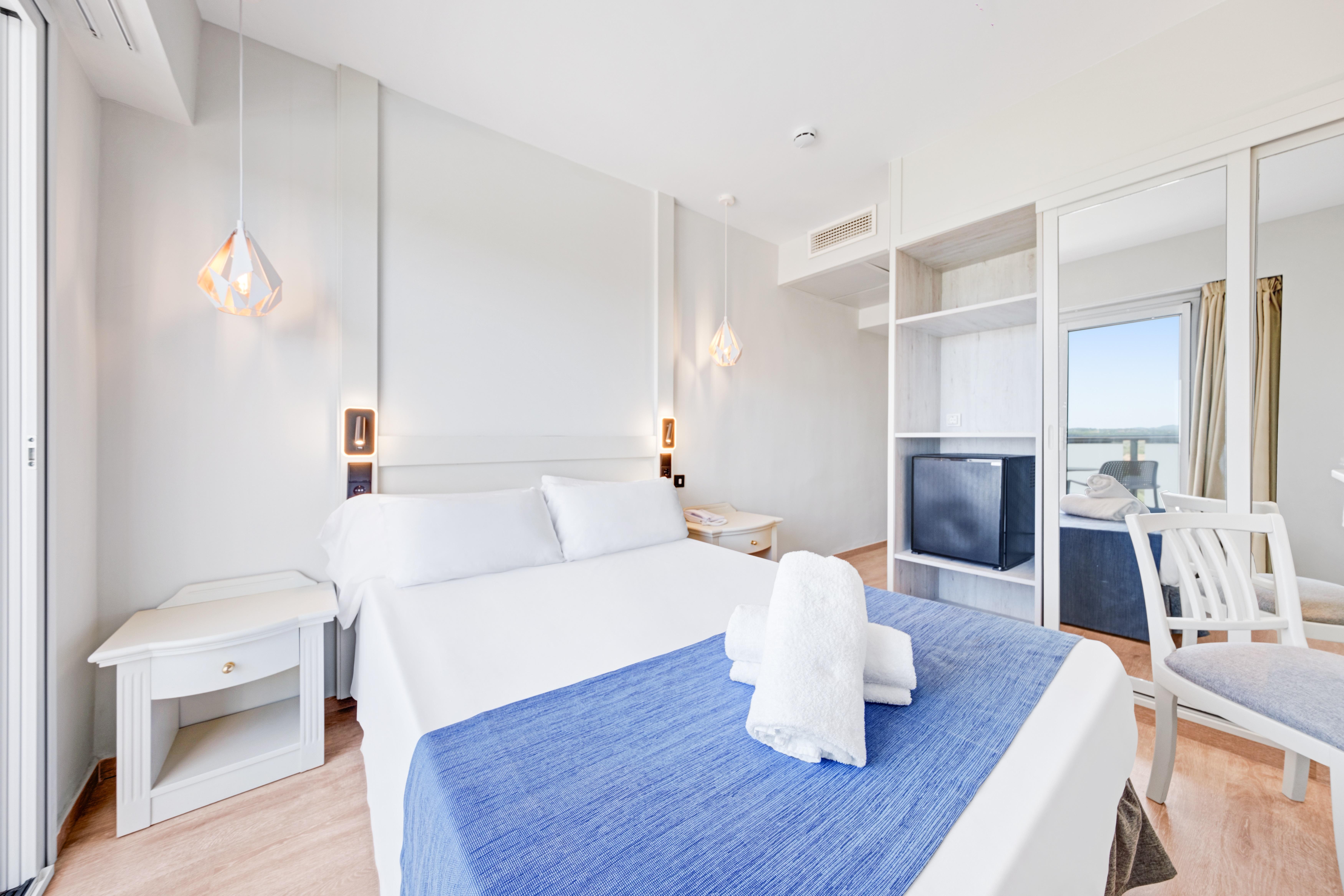 Room, Single, Balcony or Terrace