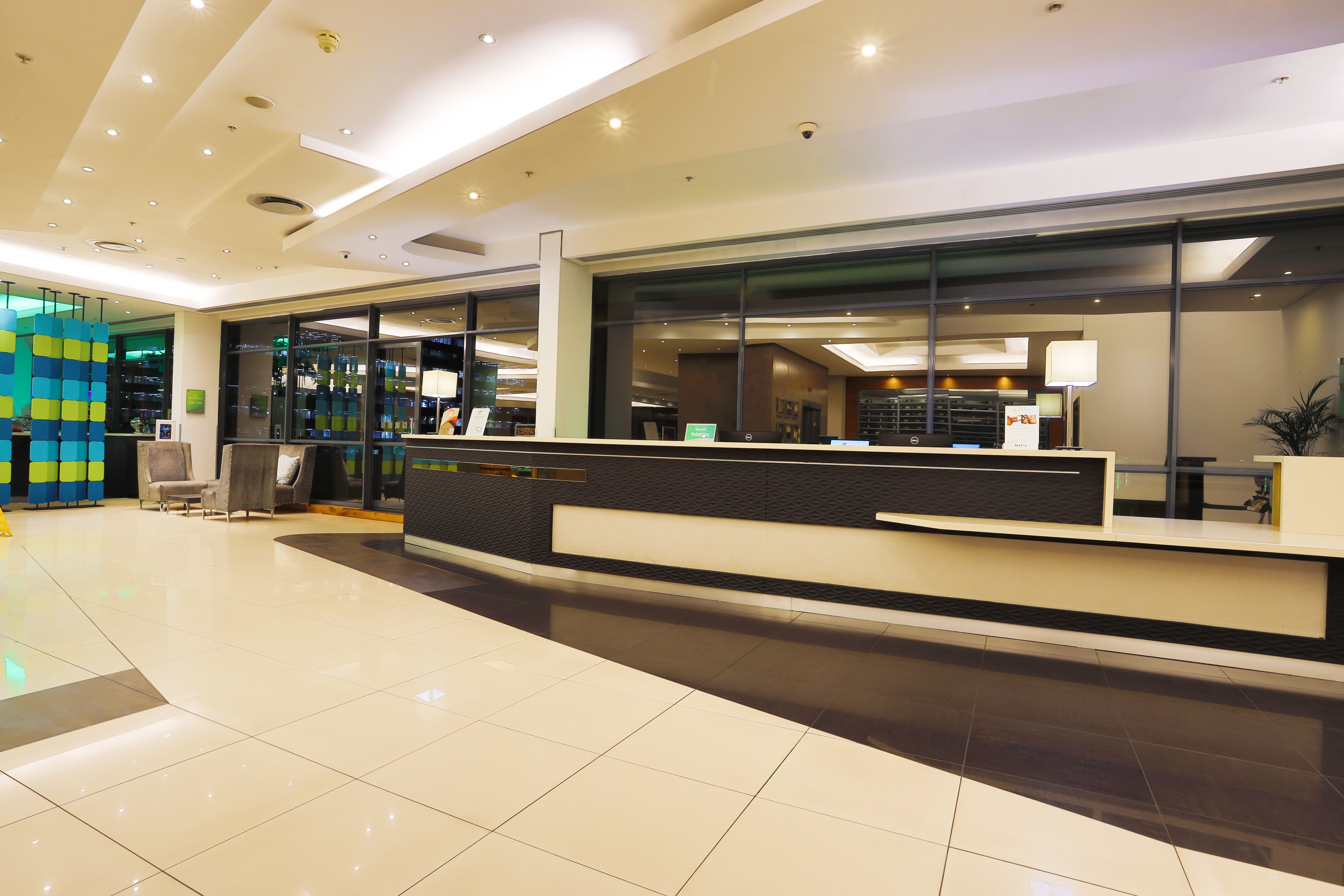 Holiday Inn Johannesburg Rosebank 12/72