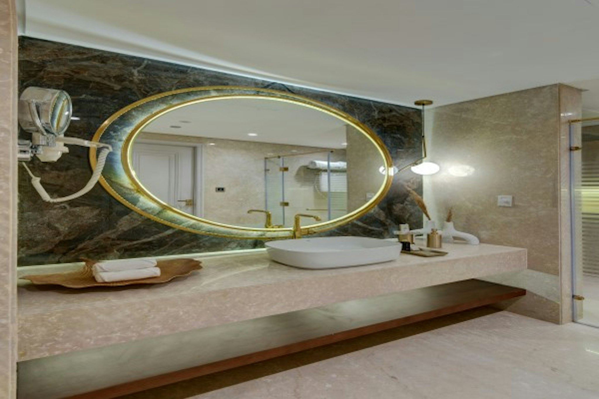 Triumph Luxury Hotel 63/64