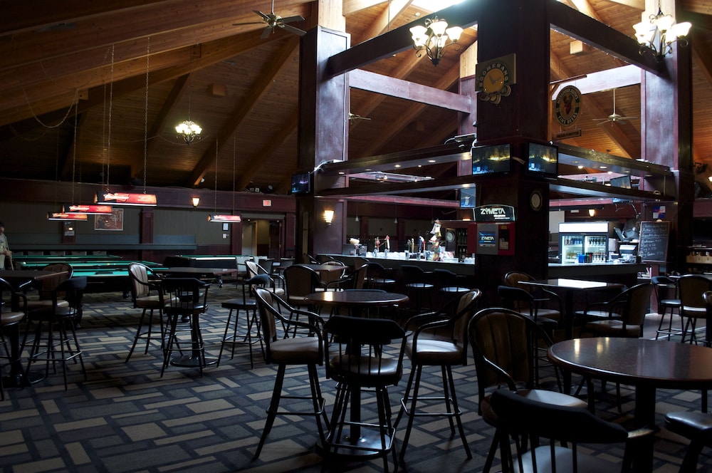 Slave Lake Inn and Conference Centre 33/50