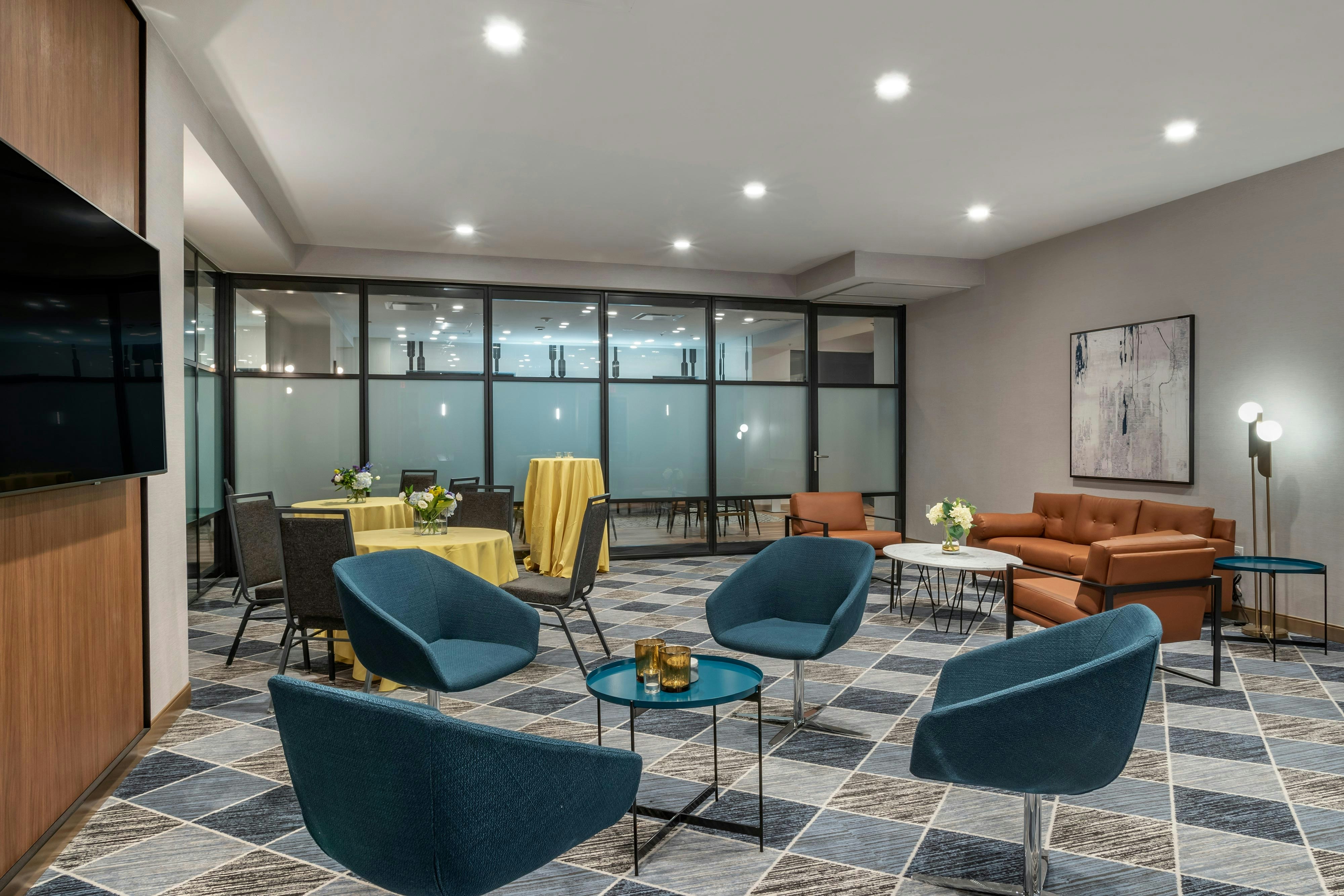 Sheraton Suites Old Town Alexandria 7/25