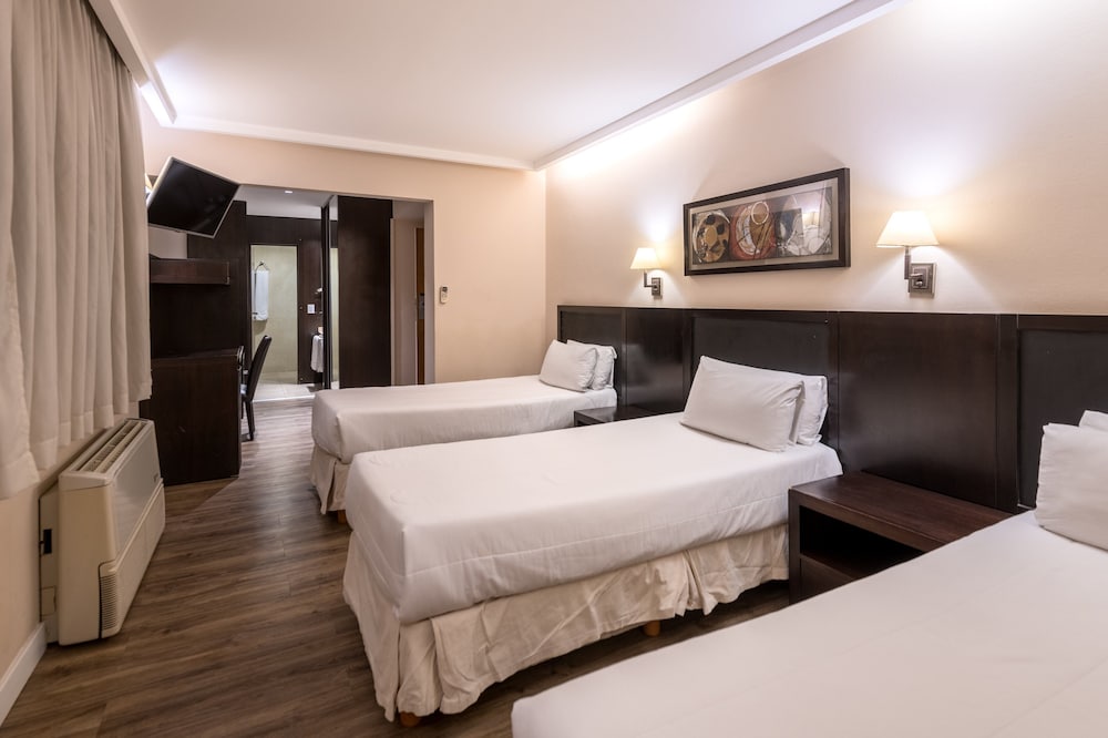 Exe Hotel Colon 22/76