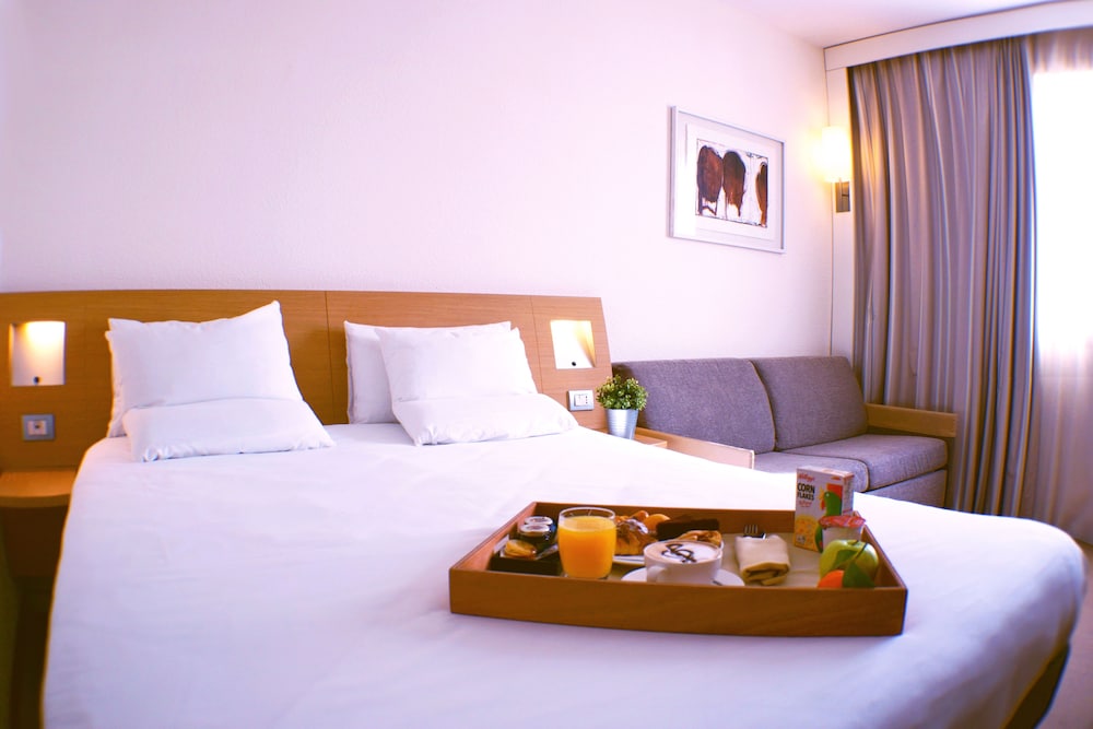 Novotel Roma Est 19/77