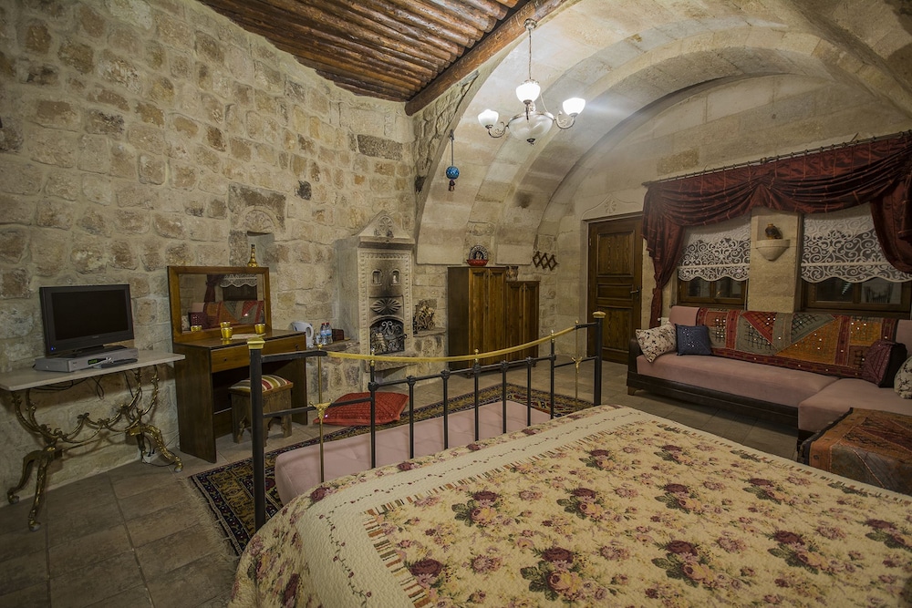 Assiana Cave House 28/50