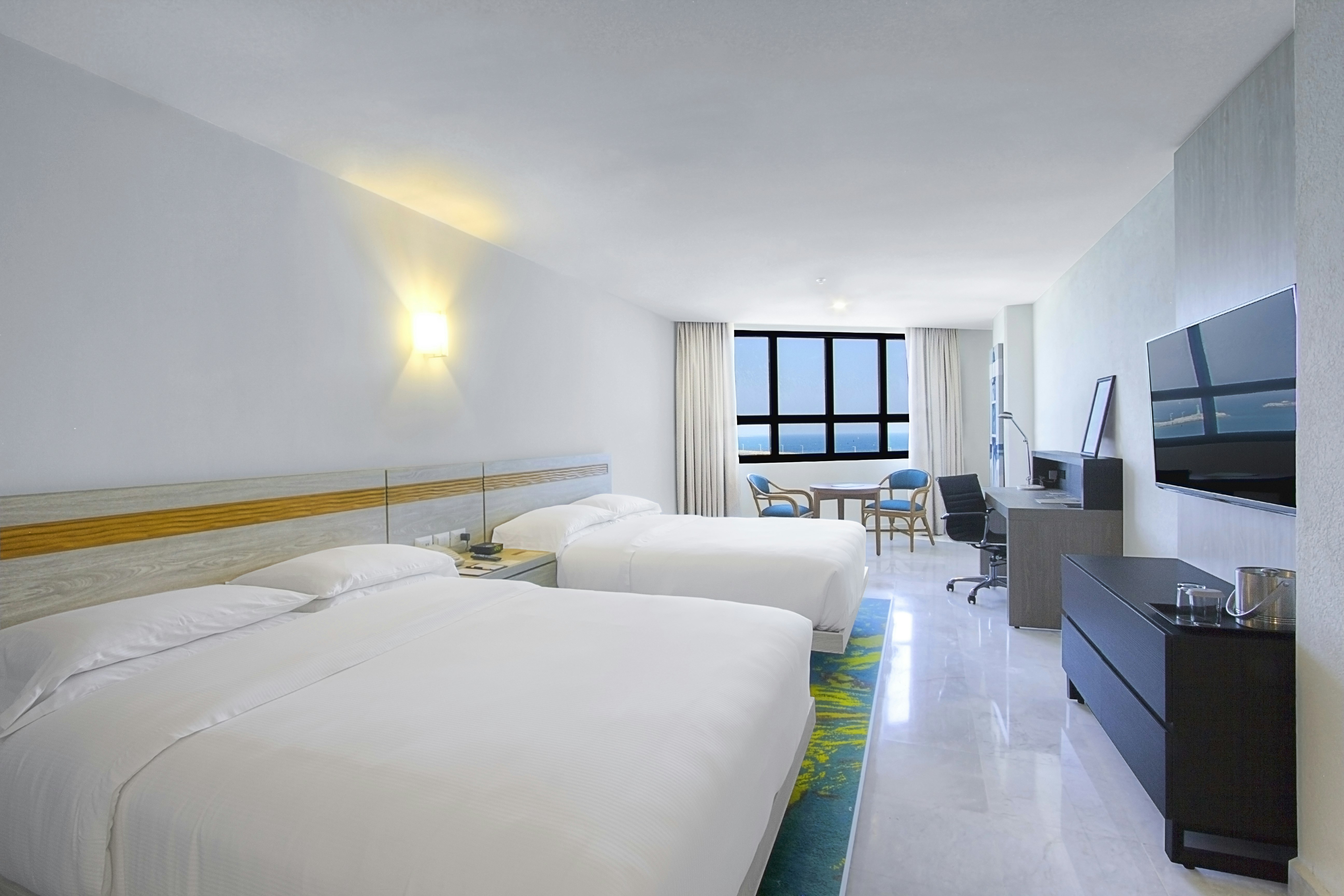 ROOM, 2 QUEEN BEDS, BEACH VIEW