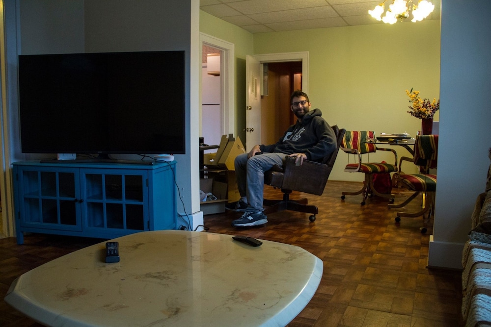 Hamtramck Hostel 23/33