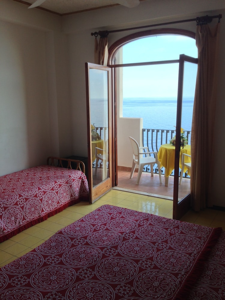 Hotel Carasco 33/71