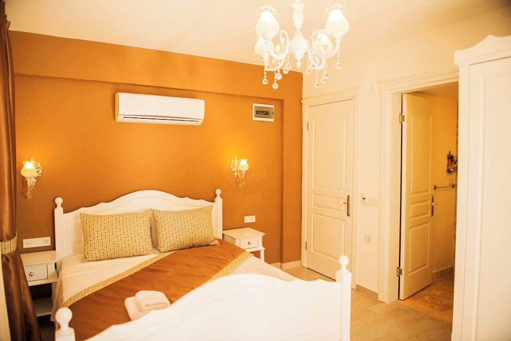 Selin Hotel 20/50