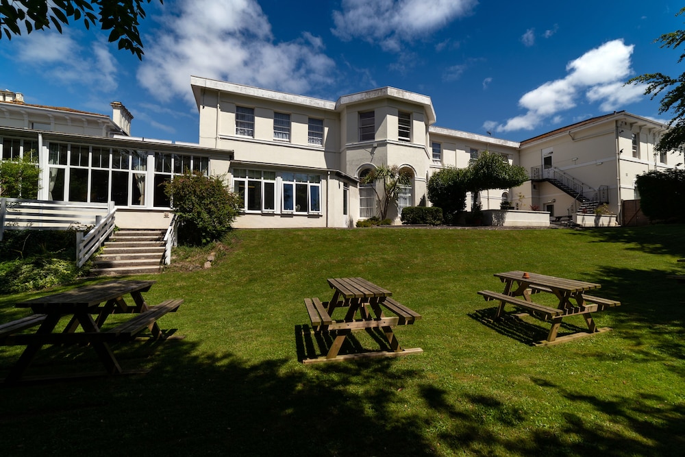 Devonshire Hotel 49/54