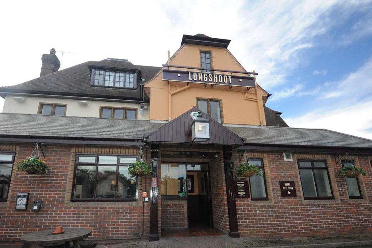 Longshoot Hotel by Good Night Inns 1/26