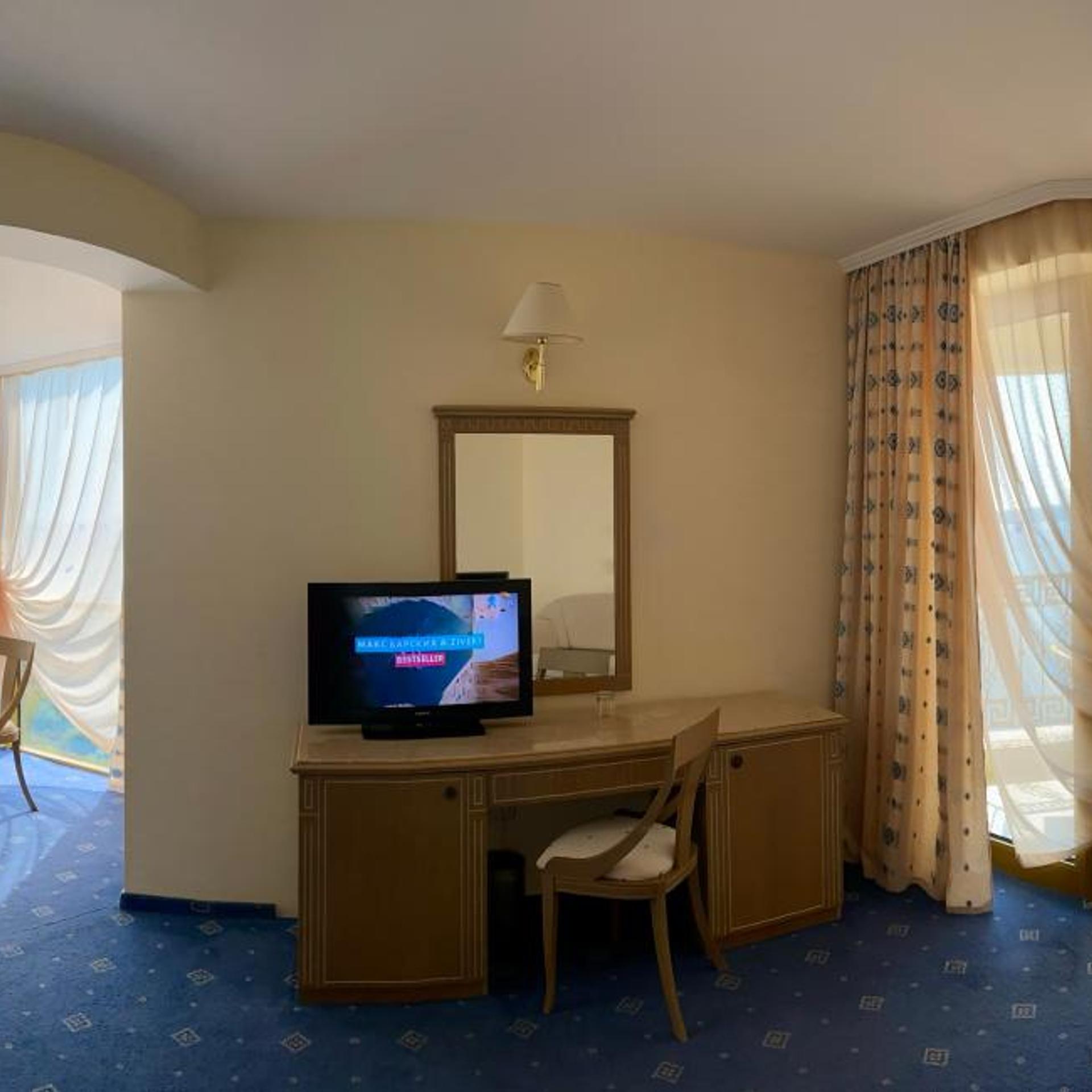 Marina Royal Palace 85/96