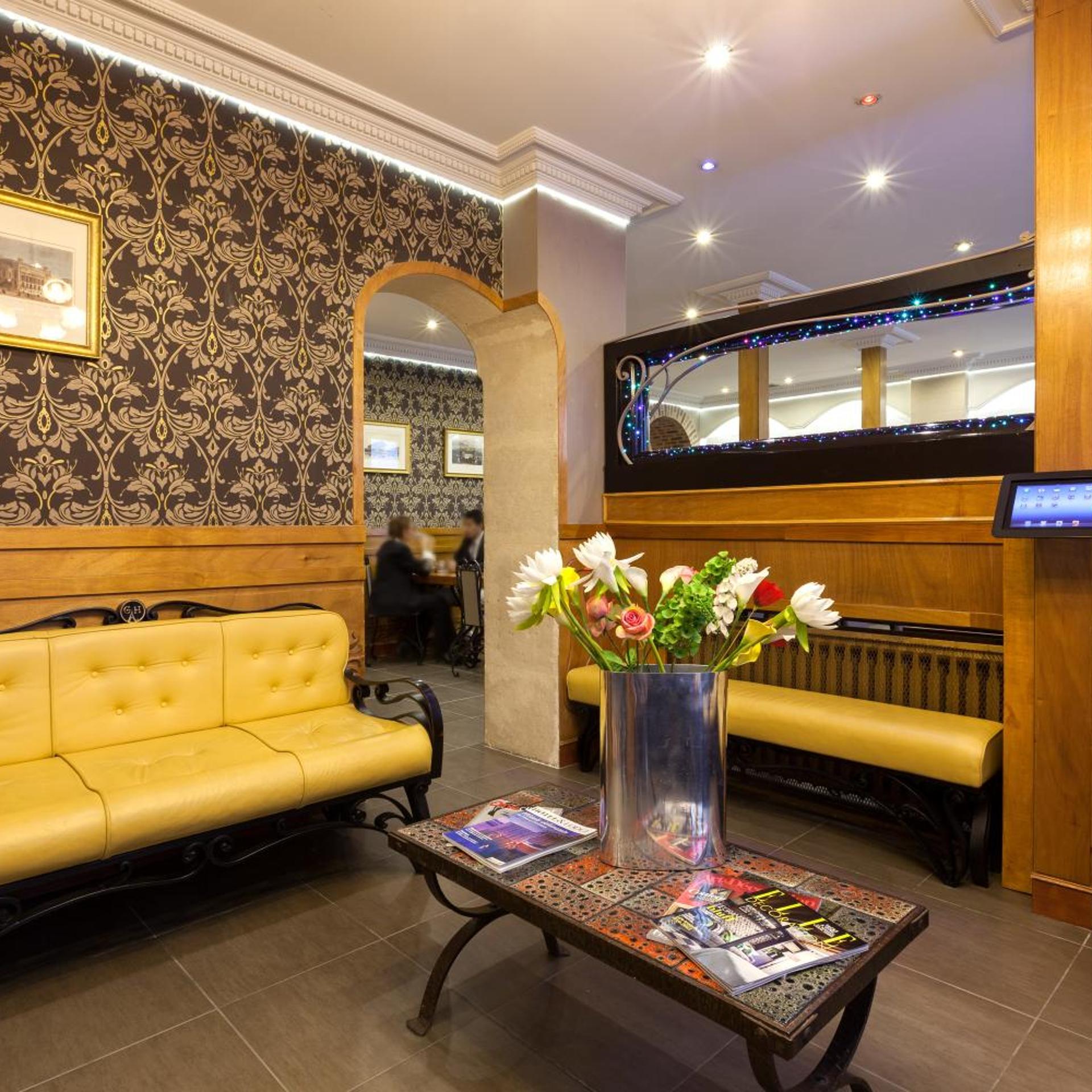 GRAND HOTEL AMELOT 9/45