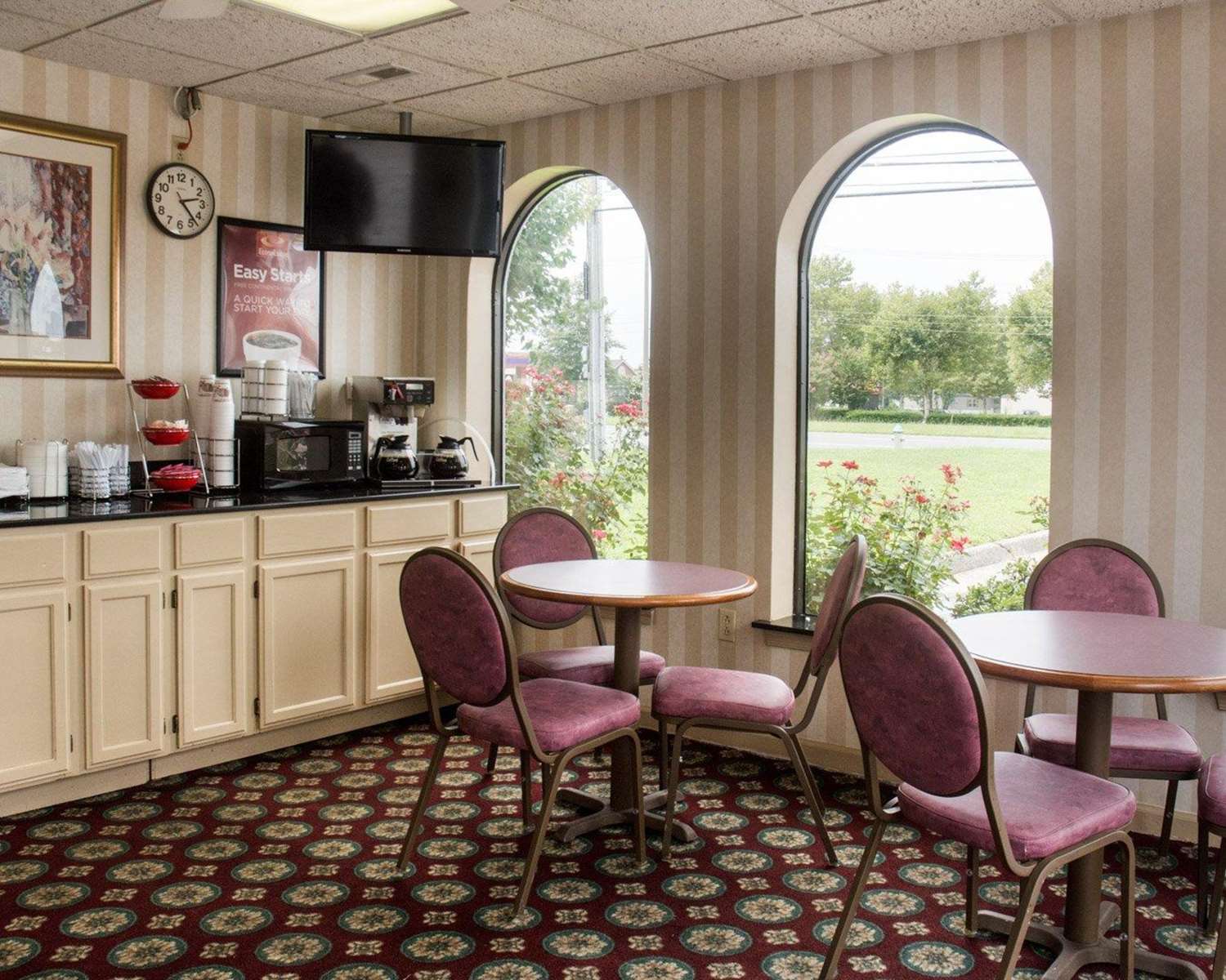 Econo Lodge Chesapeake Route 13 and I-464 14/19