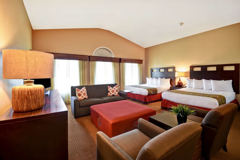 Grandstay Residential Suites Hotel La Crosse 33/62
