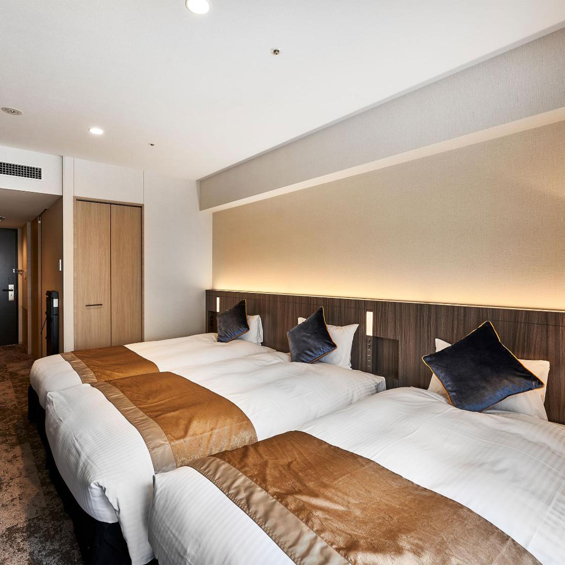 Hollywood, Twin Beds, with Extra Bed