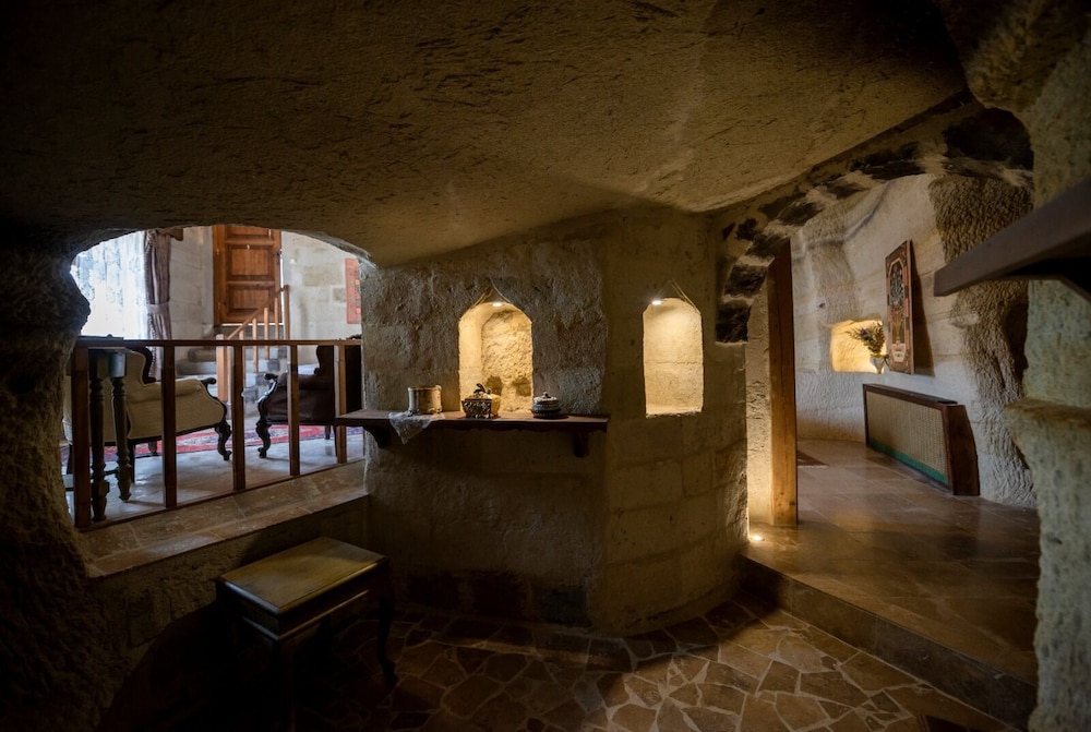 Sinasos Palace Cave Hotel 20/48