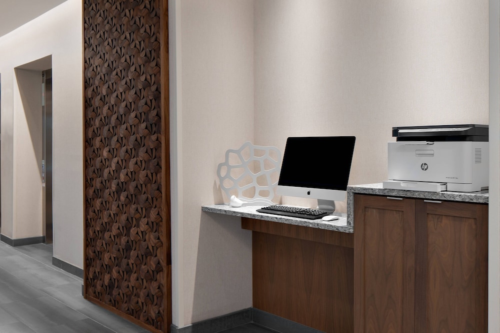Fairfield Inn & Suites By Marriott Lake Geneva 35/36