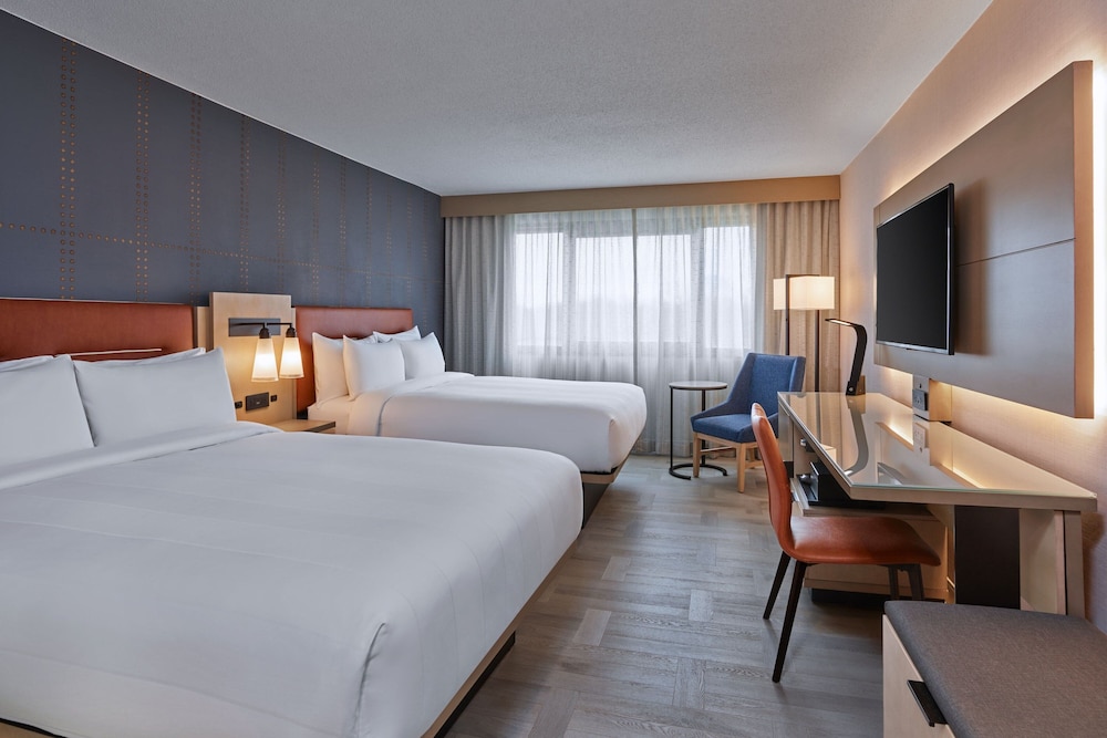 ROOM, 2 QUEEN BEDS, BALCONY