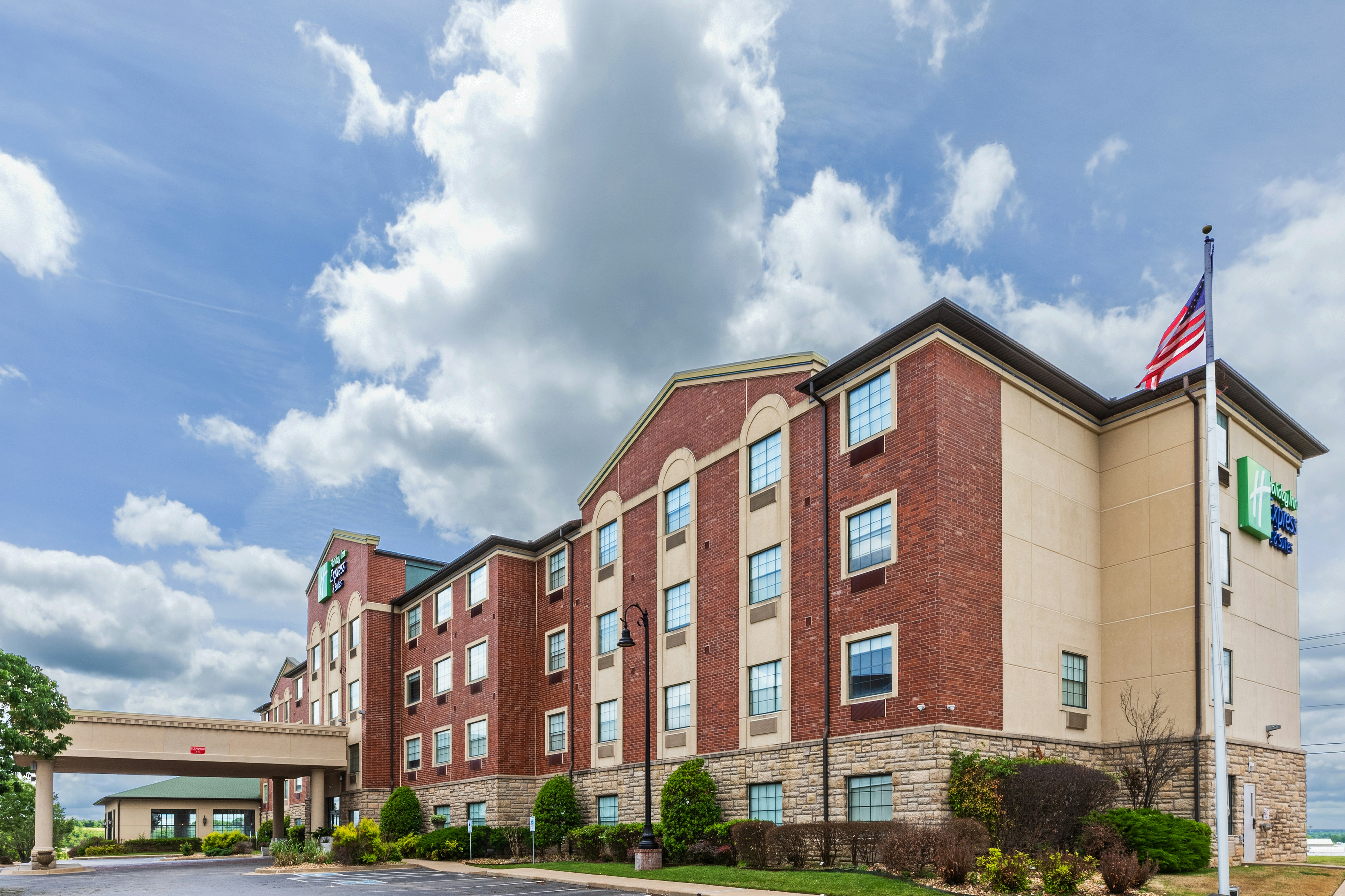 Holiday Inn Express Hotel and Suites Tulsa S Broken Arrow Hwy 51 4/80