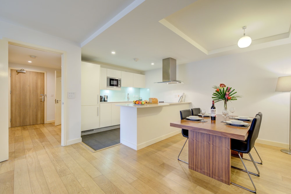 Cleyro Serviced Apartments - Finzels Reach 6/50