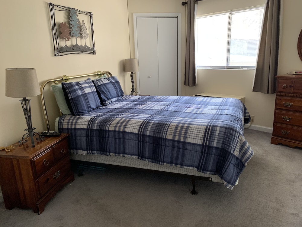 Olde Gatlinburg Rentals 12/50