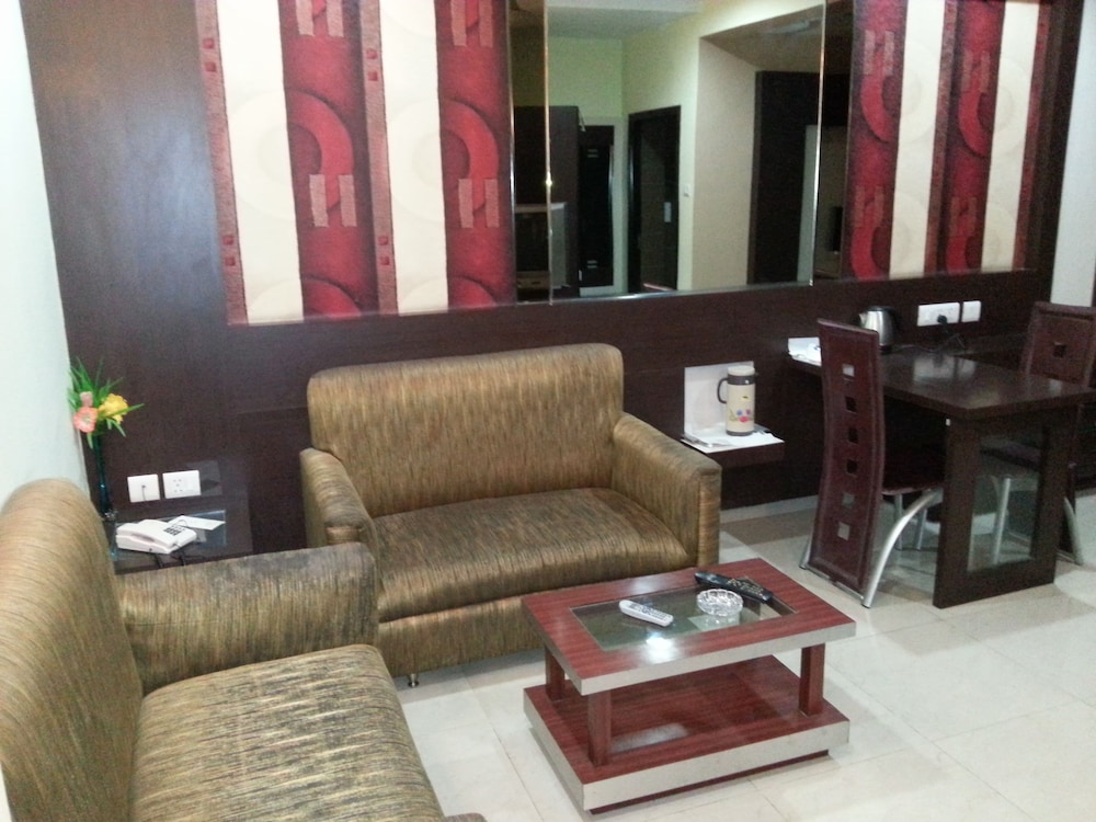 Hotel Rushabh Home 31/48