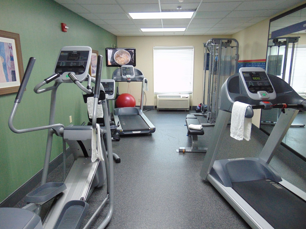 Hampton Inn & Suites Cleveland-Mentor 20/45