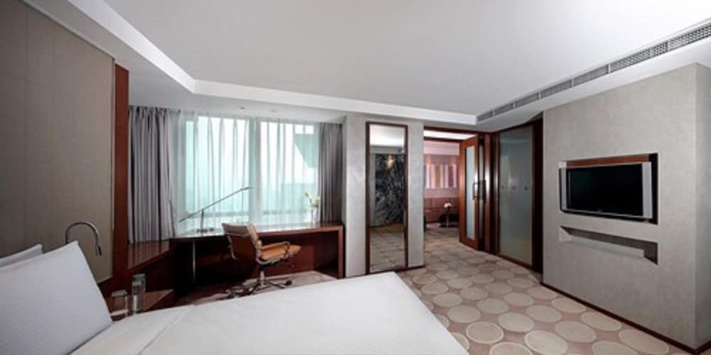 The Eton Hotel Shanghai 41/69