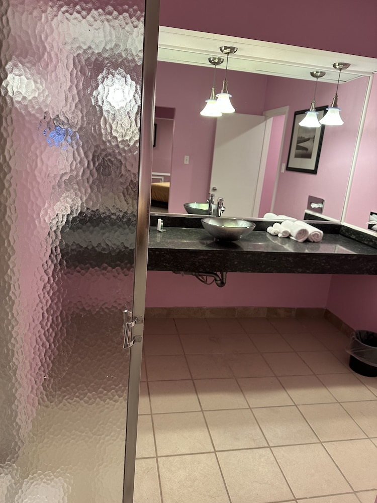 The Inn of the Dove Hotel at Harrisburg-Hershey 20/47