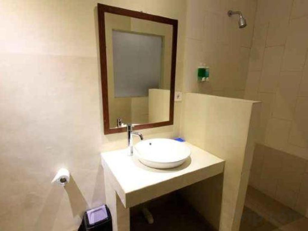 Hart Hotel 38/39
