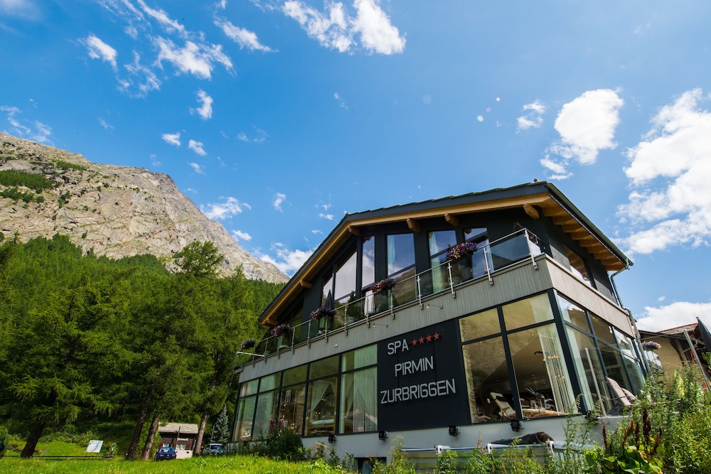 Loftsuite Hotel Saas 5/50