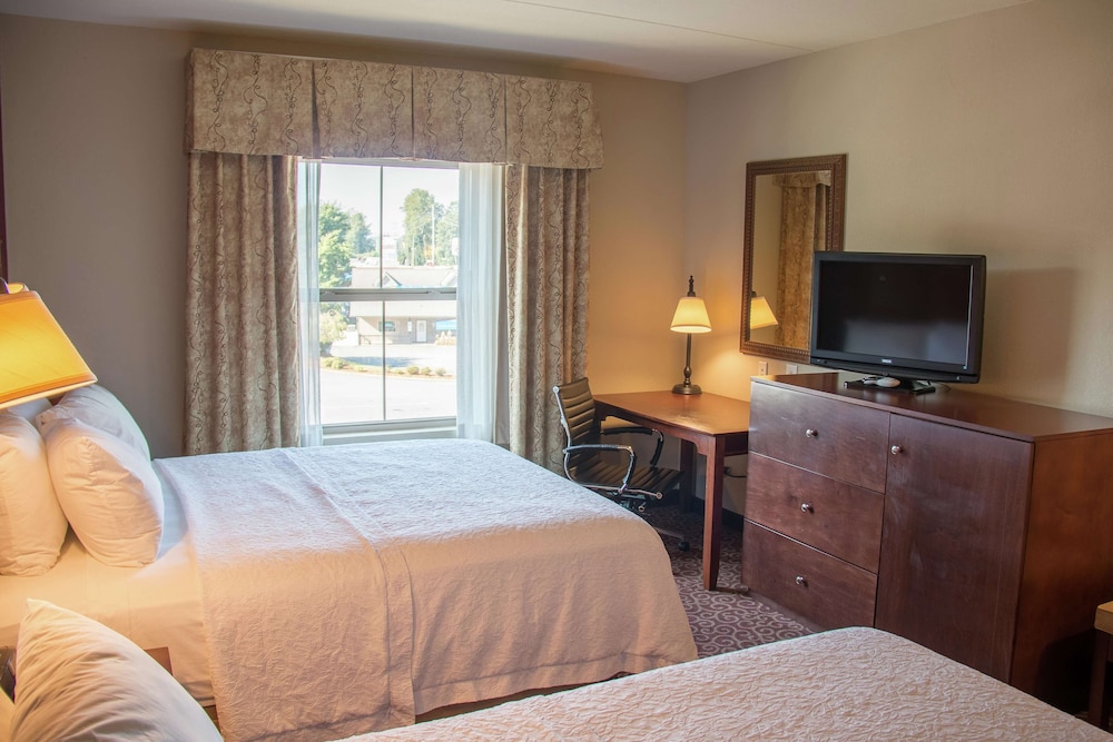 Hampton Inn Murphy 19/49