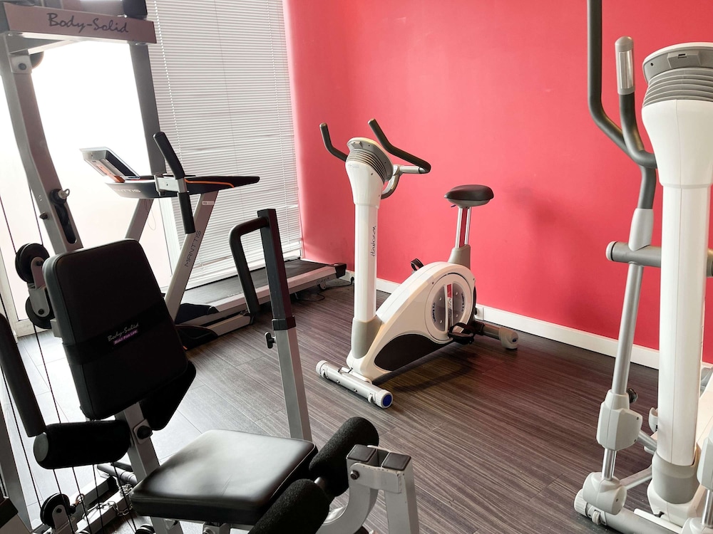 Ibis Martigues 43/70