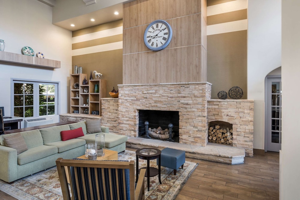 MainStay Suites Orange County John Wayne Airport 35/57