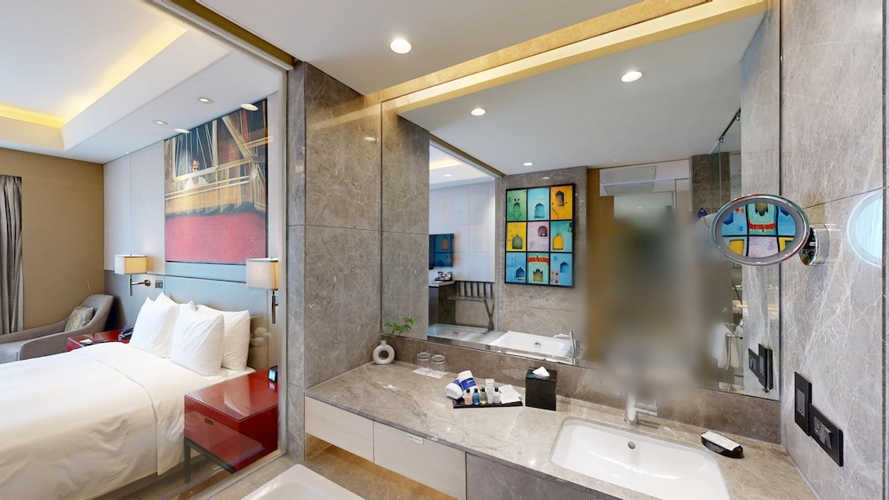 Radisson Blu Faridabad 75/75