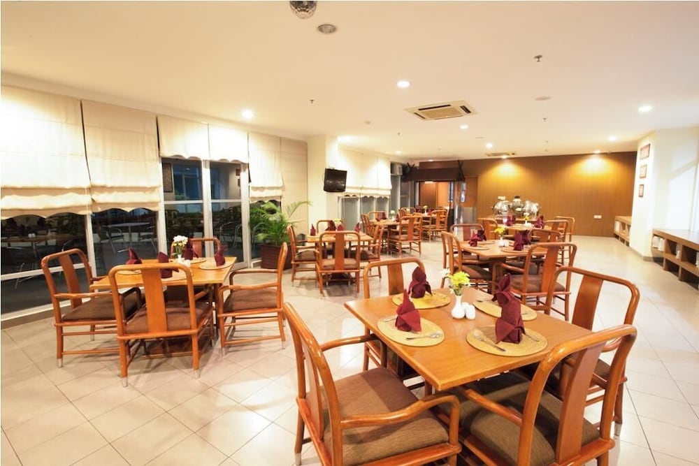 Hotel Luwansa 42/50