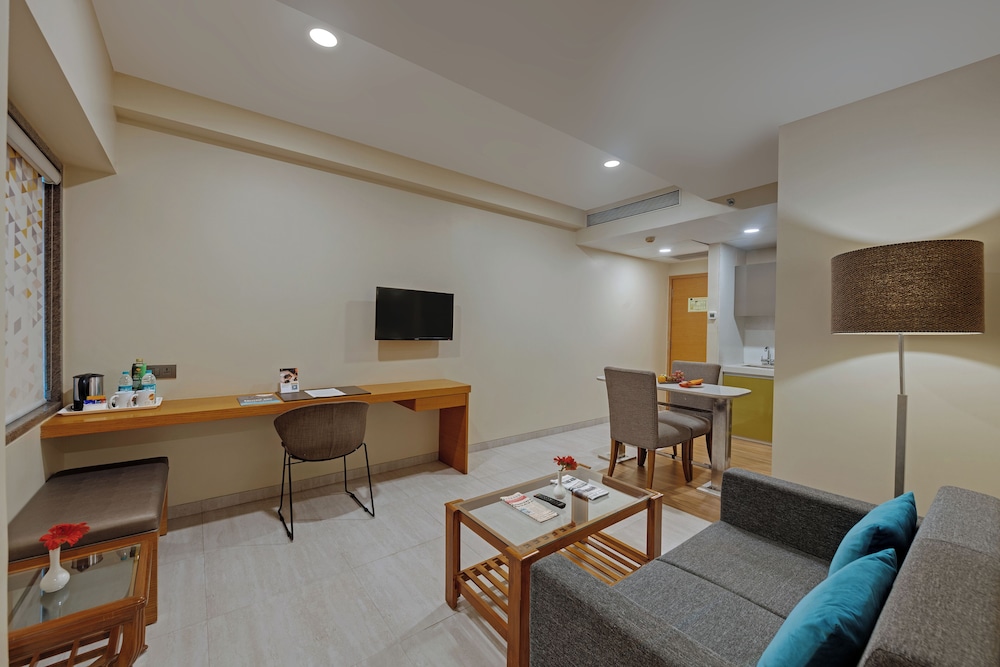 Hotel Suba Elite 22/44