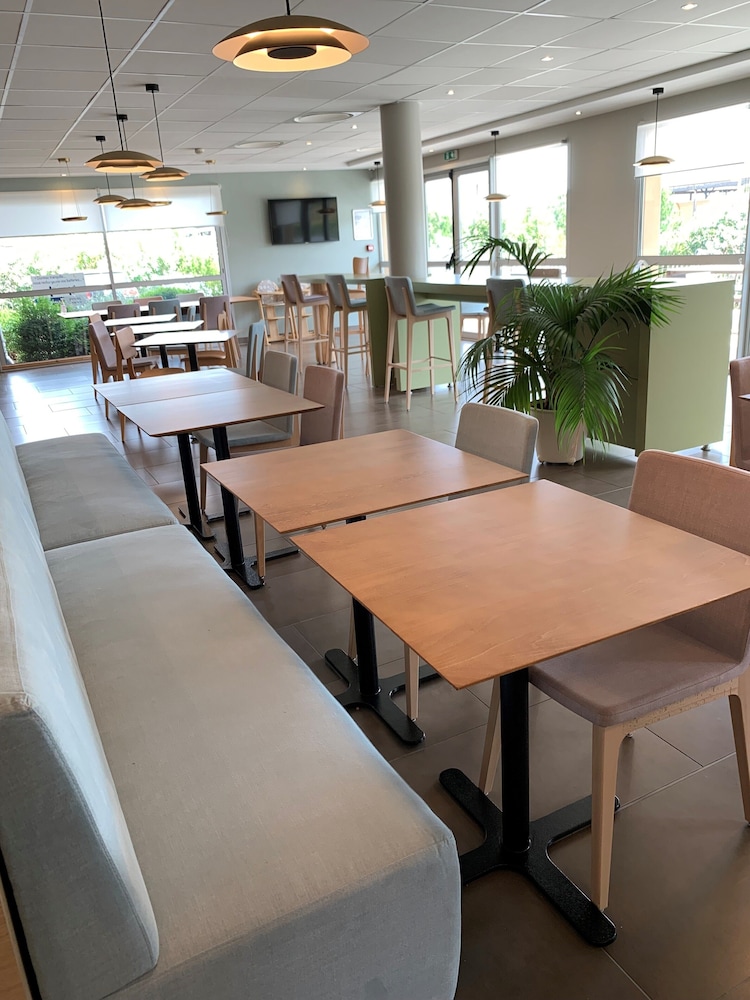 The Originals City Hotel Ecoparc Montpellier Est 28/38